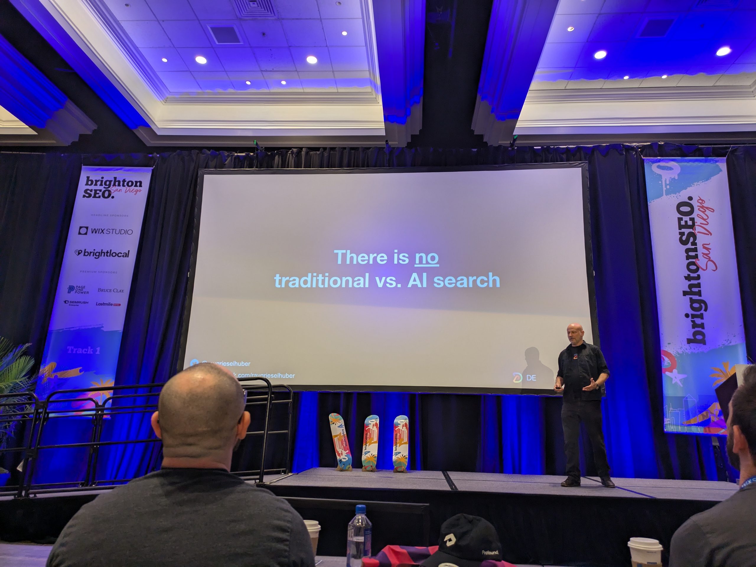 「従来型検索 と AI検索」という区分けはない。