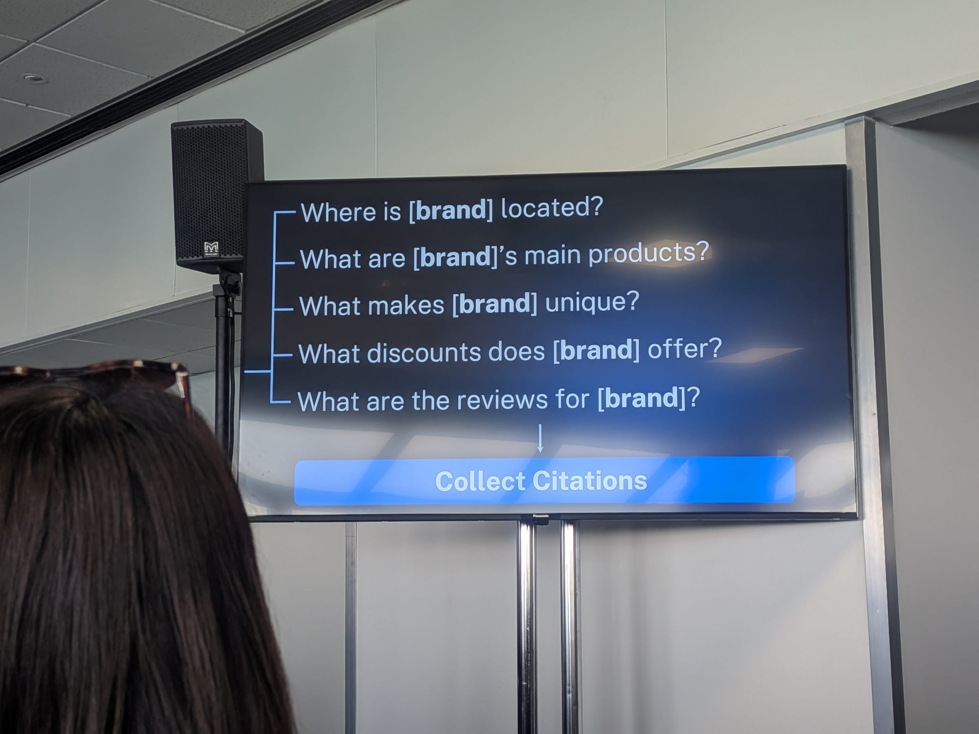 Wendi SturgisのBrightonSEO 2026セッションのスライド: AI可視性ツールが追跡する標準ブランドレベルプロンプトパターン — Where is [brand] located、What are [brand]'s main products、What makes [brand] unique、What discounts does [brand] offer、What are the reviews for [brand] — すべてCollect Citationsへ